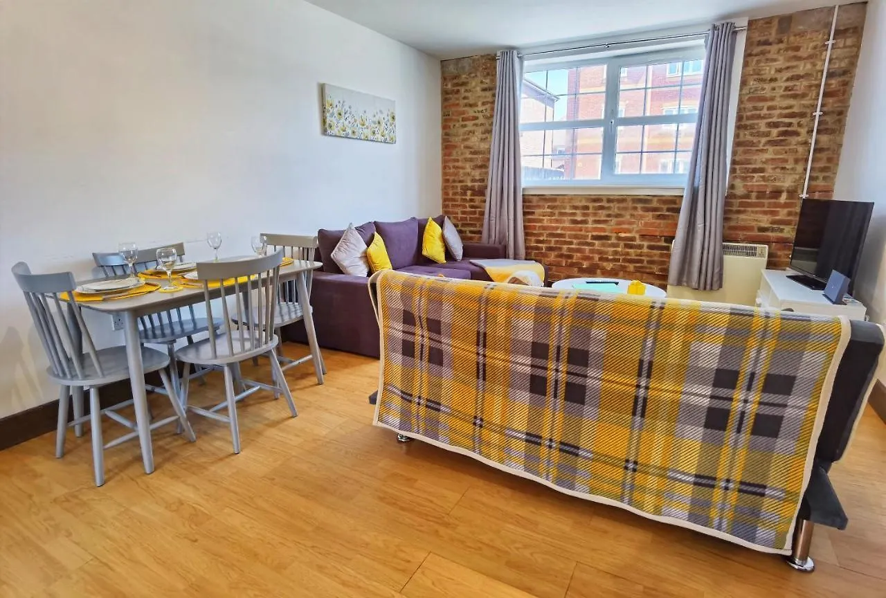 Flat 3 Lovely Spacious Apartment Available For Guests Parking Wifi Southampton United Kingdom